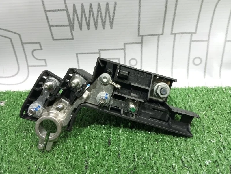 Клемма аккумулятора Audi A6 K98J4590 C7 CGW