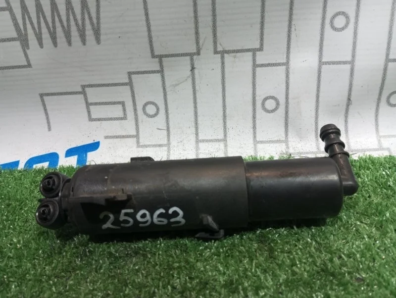 Форсунка омывателя фары Audi A4 8K0955102A B8 CDH, правая