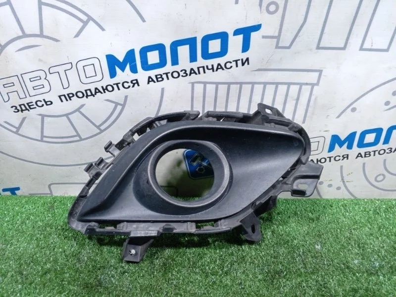 Накладка противотуманной фары Mazda 6 GHR450C11 GJ SH-VPTR, правая