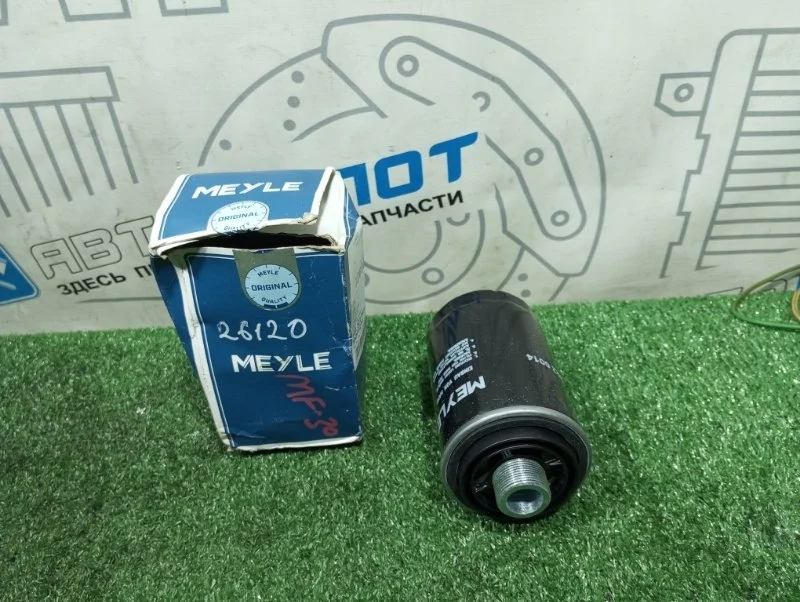 Фильтр масляный Volkswagen Tiguan 06J115403Q 5N1 CAW