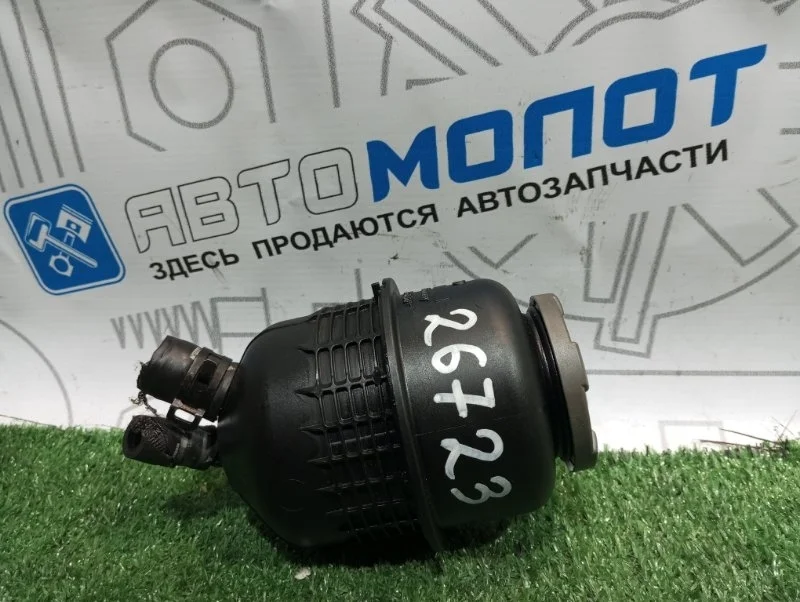 Бачок гидроусилителя Audi A4 4F0422371D B8 CDH