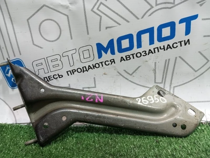 Кронштейн крепления крыла Audi Q5 8R0821136 8R CDN