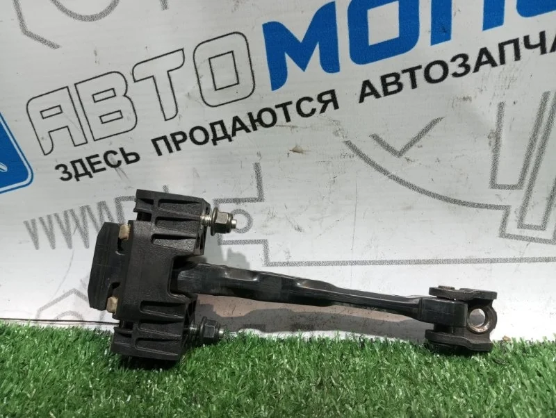Ограничитель двери Volvo Xc60 31217753 B6304T4