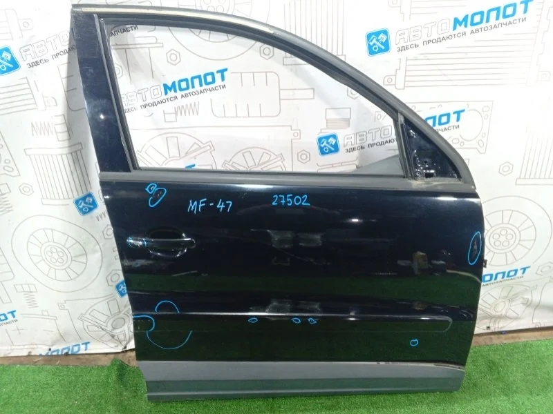 Дверь передняя правая Volkswagen Tiguan 5N0831056B 5N1 CAW