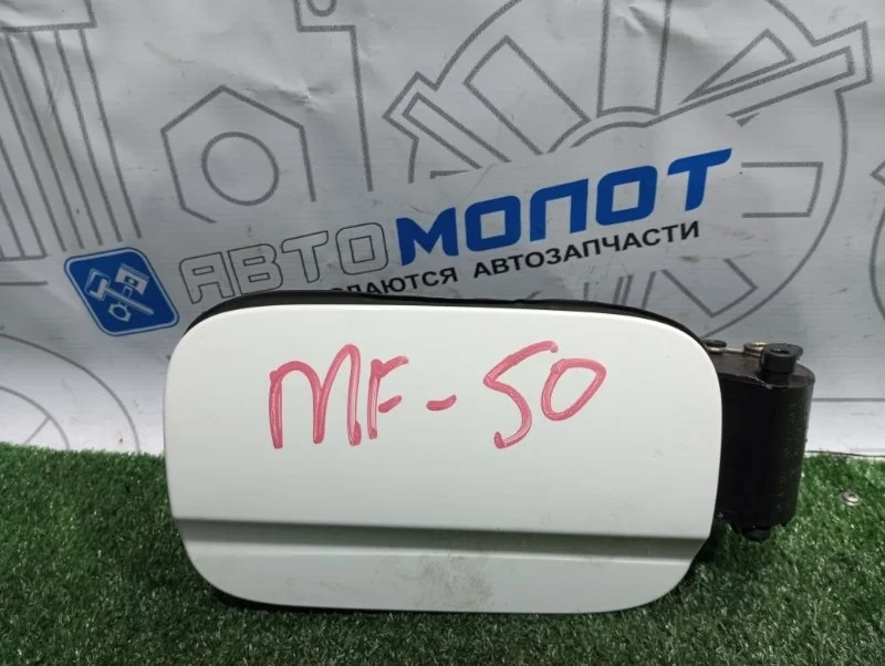 Лючок бензобака Mercedes-Benz C-Class A2047500103 W204 271820