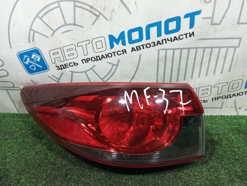 Фонарь задний левый Mazda 6 GHK151150 GJ SH-VPTR, левый