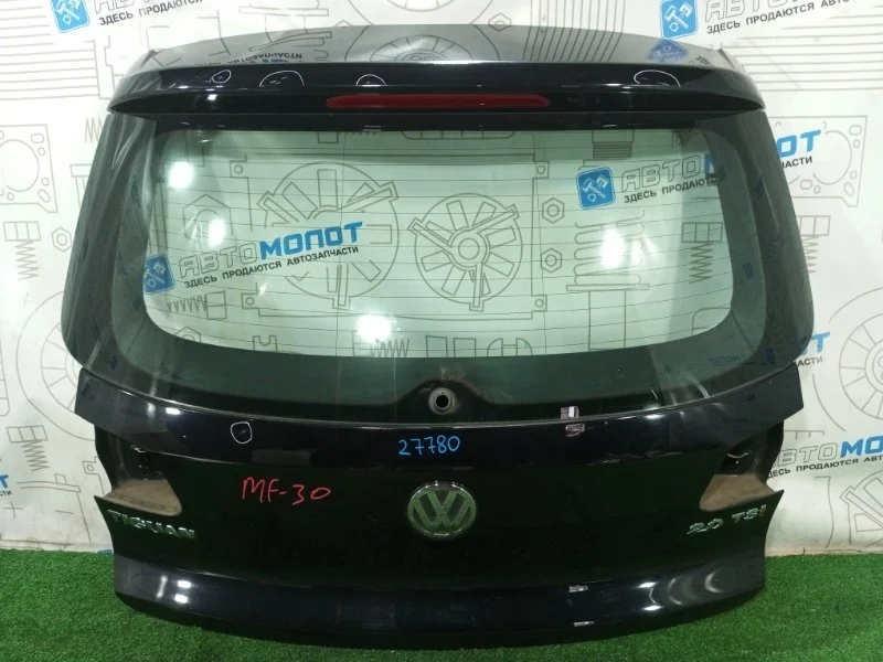 Дверь багажника со стеклом Volkswagen Tiguan 5N0823031D 5N1 CAW