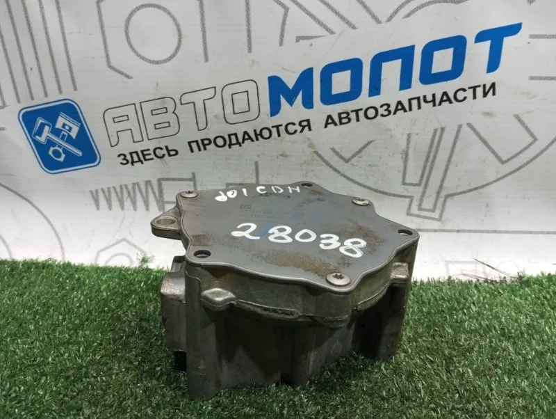 Насос вакуумный Audi A4 06J145100B B8 CDH