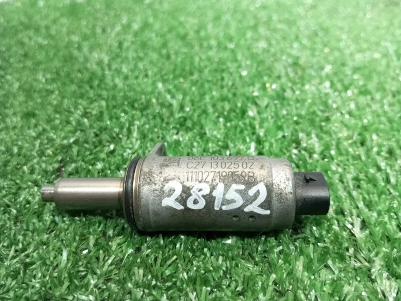 Клапан электромагнитный Audi A6 06E103697G C7 CHV