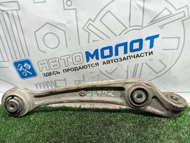 Рычаг передний левый нижний Audi A4 8K0407155B 8K5 CDH