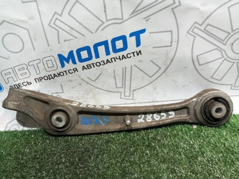 Рычаг передний левый нижний Audi A4 8K0407155B 8K5 CDH