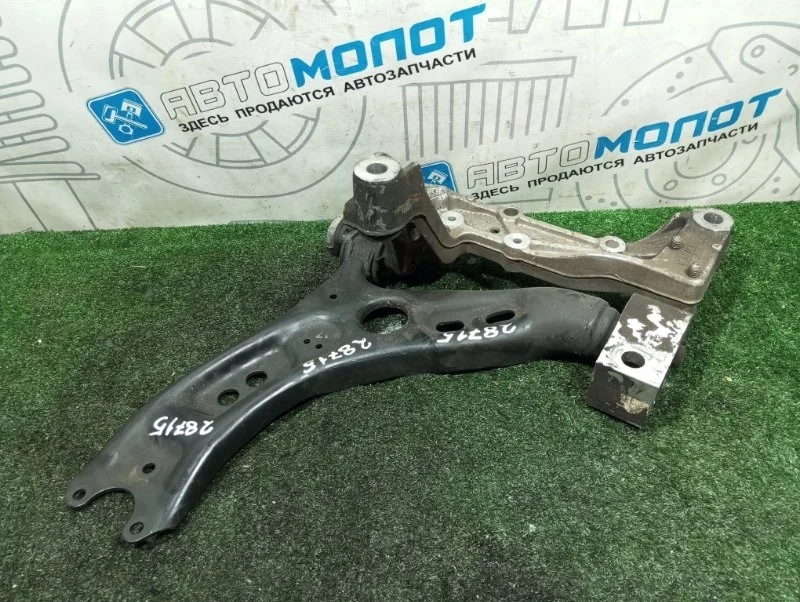 Рычаг передний левый Audi A3 1K0199295E 8PA CDA