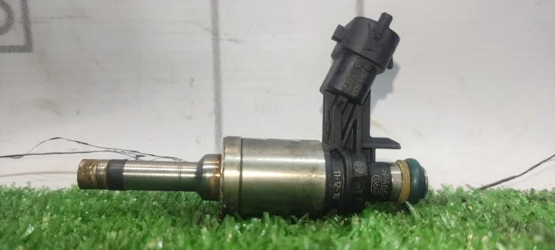 Форсунка топливная Volvo Xc60 BB5E9F593BA B4204T7