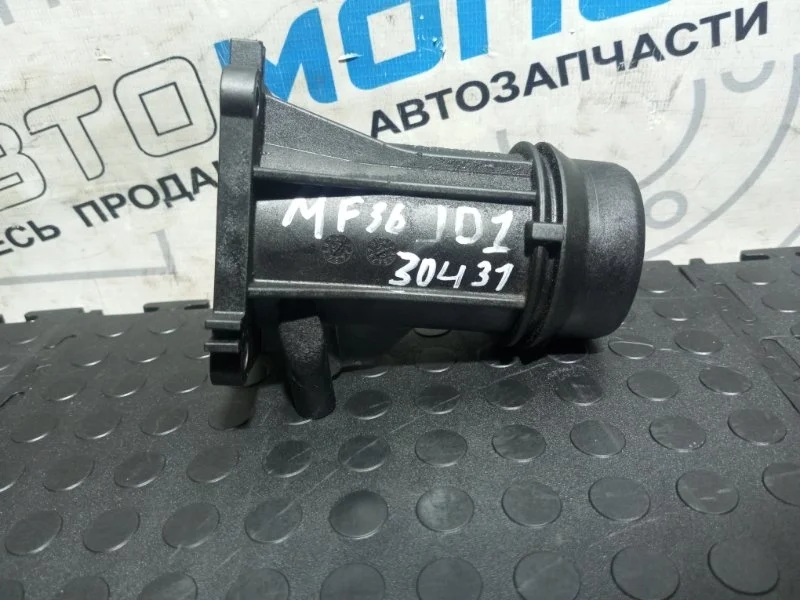 Патрубок дроссельной заслонки Mercedes-Benz E-Class A2710900144 W212 271860