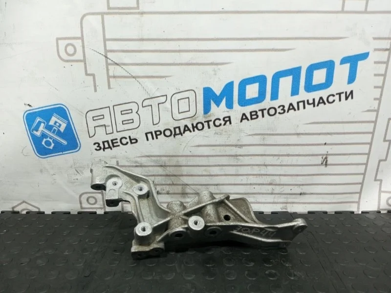 Крепление клапана EGR Mercedes-Benz C-Class A2711410840 W204 271820