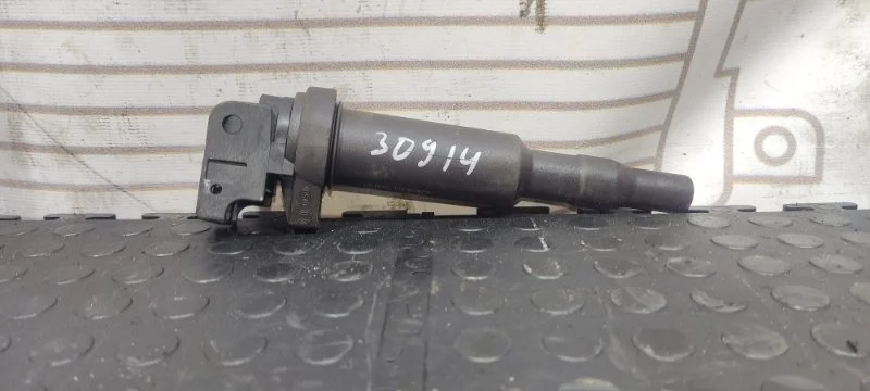 Катушка зажигания BMW 5-Series 864768901 F10 N52B30AF