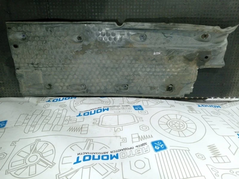 Защита днища Volkswagen Passat 3C0825201D B6 BVY