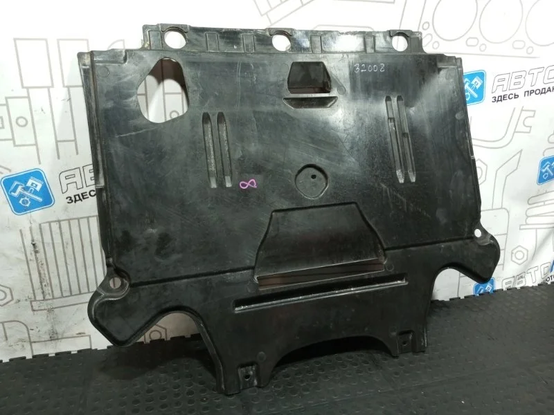 Защита двигателя Audi Q5 8K1863822J 8R CDN