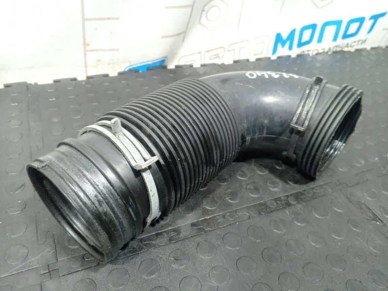 Патрубок воздушного фильтра Volkswagen Golf 6 1K0129684T 5K5 CAV