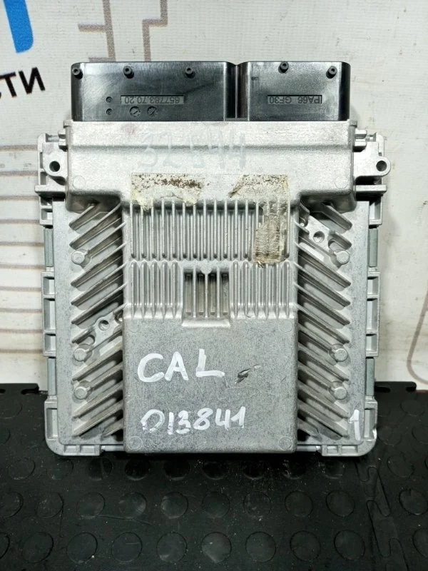 Блок управления двигателем Audi A5 8T0907559E 8T3 CAL