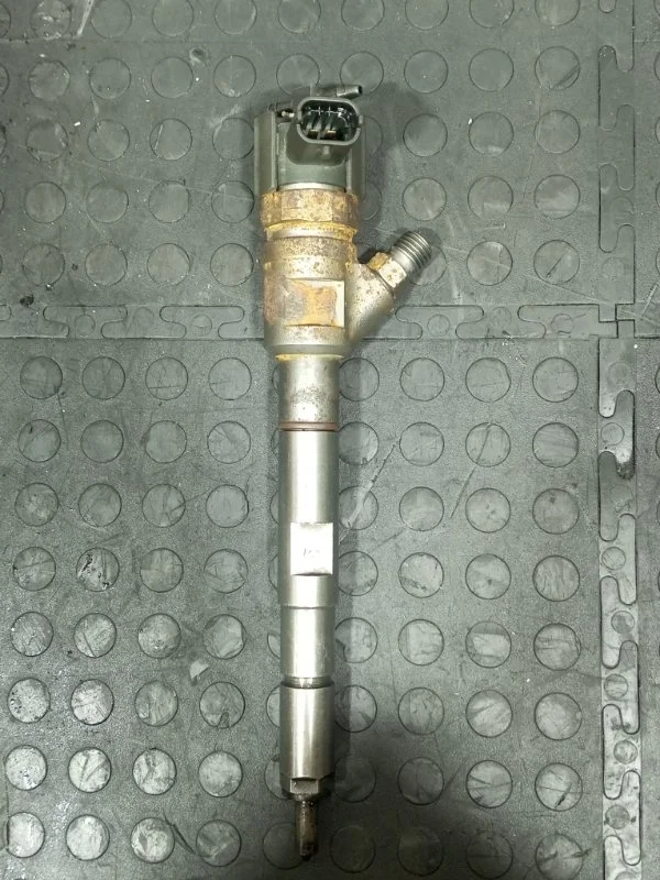 Форсунка топливная Hyundai Grand Starex 338004A500 D4CB VGT 174Л.С ЕВРО 4