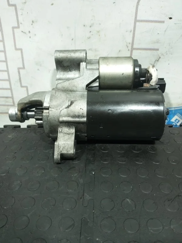 Стартер Audi A4 06H911021A B8 CDNC
