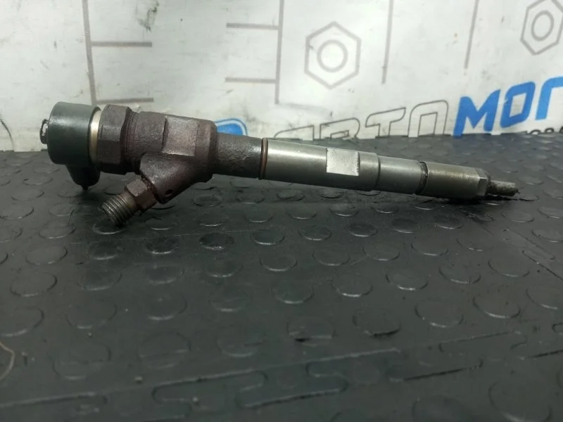 Форсунка дизельная коммон рэйл Hyundai Grand Starex 338004A410 D4CB VGT 174Л.С ЕВРО 4