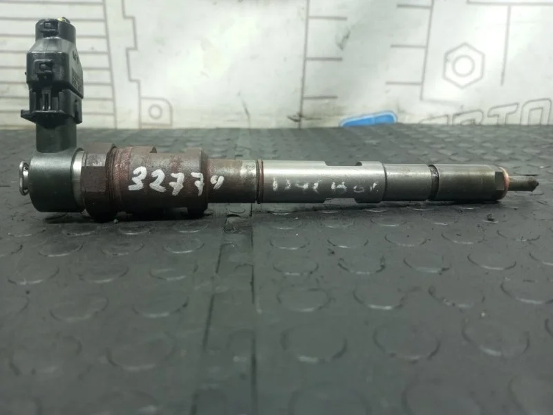 Форсунка дизельная коммон рэйл Hyundai Grand Starex 338004A410 D4CB VGT 174Л.С ЕВРО 4