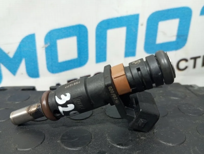 Форсунка топливная Bmw X1 13537561277 E84 N46B20BD