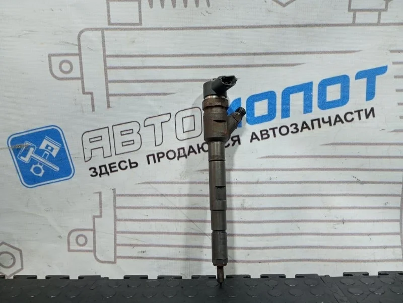 Форсунка дизельная коммон рэйл Hyundai Grand Starex 338004A420 D4CB VGT 174Л.С ЕВРО 4