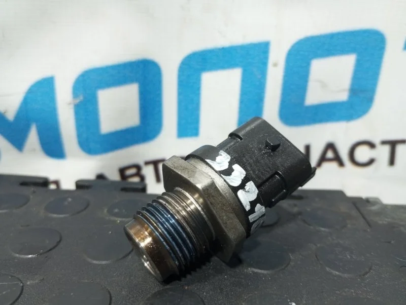 Датчик давления топлива Hyundai Santa Fe 0281002706 CM D4EB