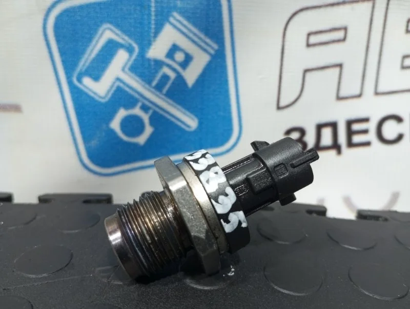 Датчик давления топлива Hyundai Santa Fe 0281002706 CM D4EB