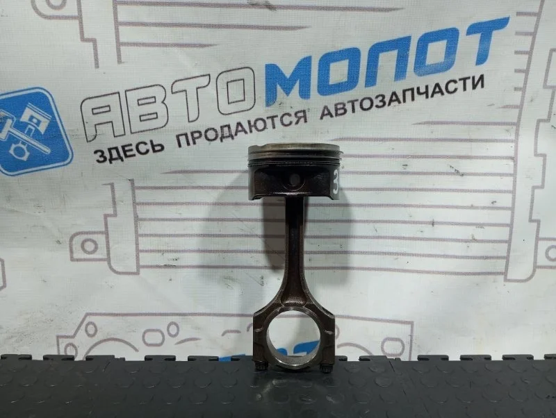 Поршень с шатуном Kia Rio 2010-2017 235102B110 G4FC