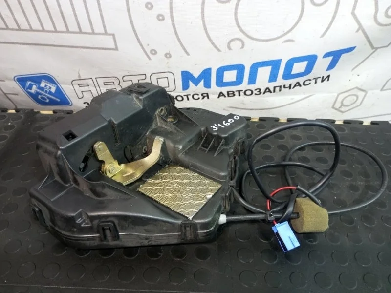 Замок двери задней левой Mercedes-Benz E-Class 2117300535 W211