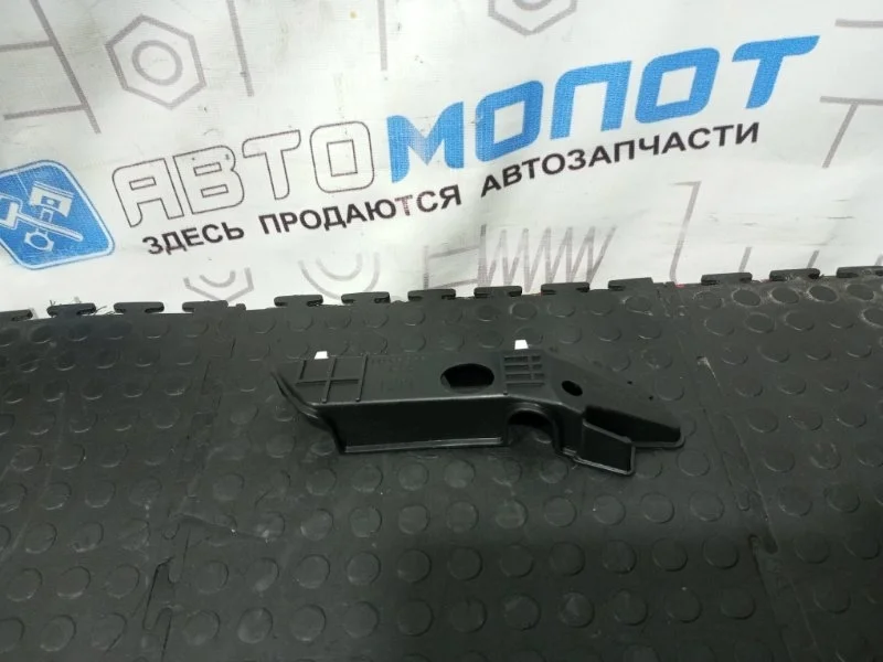 Кронштейн бампера 86513H0500