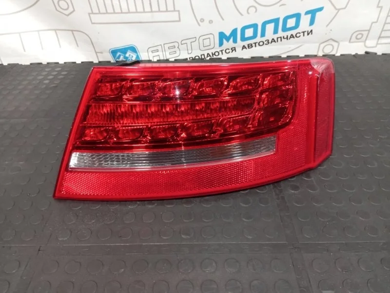 Фонарь задний правый Audi A5 2010 8T8945096D 8TA CDNC