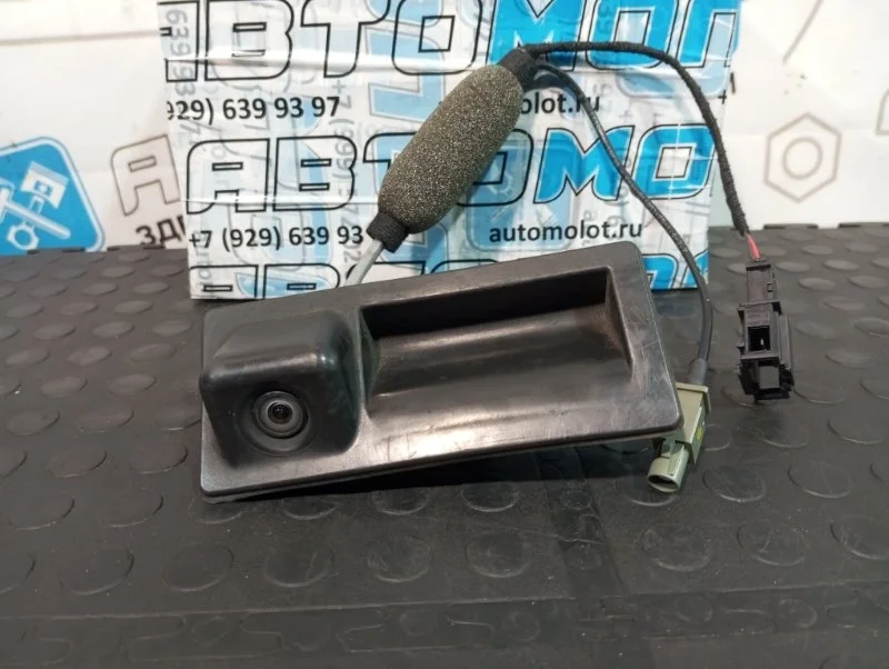 Кнопка открытия багажника с камерой задней вида Audi A5 2010 5N0827566 8TA CDNC