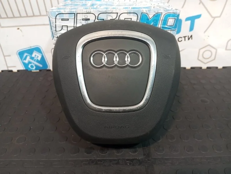 Подушка безопасности в рулевое колесо Audi A5 2010 8R0880201E 8TA CDNC