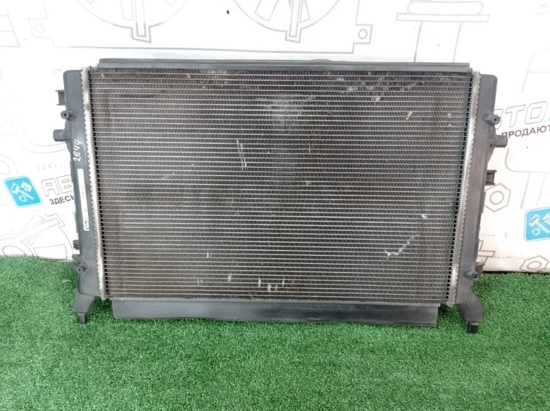 Радиатор охлаждения двигателя Volkswagen Golf 2011 1K0121251BN 5K1 CBZB