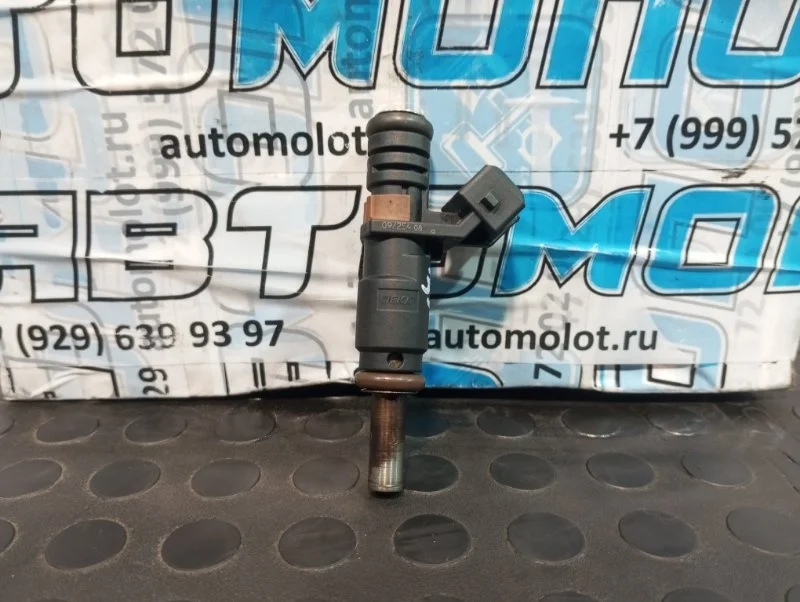 Форсунка топливная Bmw 1-Series 7561277 E87 N46B20BY