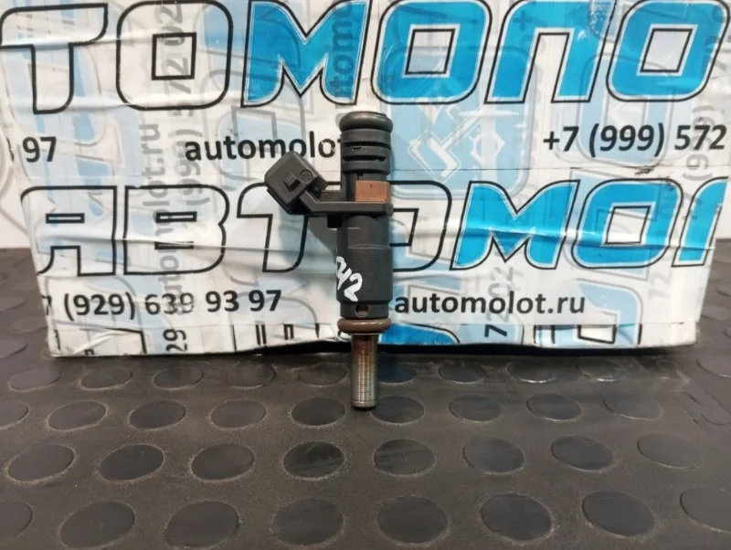 Форсунка топливная Bmw 1-Series 7561277 E87 N46B20BY