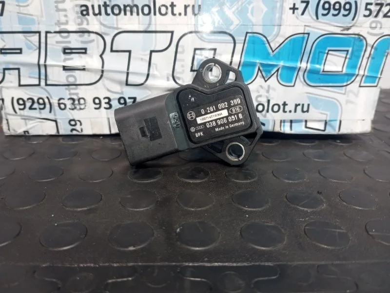 Датчик абсолютного давления Audi A3 2011 038906051B 8PA CAXC