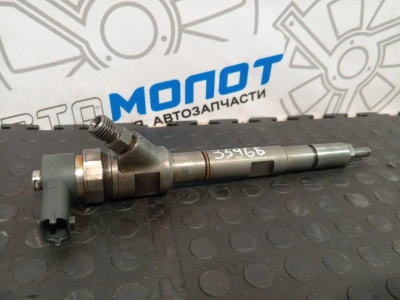 Форсунка дизельная механическая Hyundai Grand Starex 338004A420 D4CB VGT 174Л.С ЕВРО 4