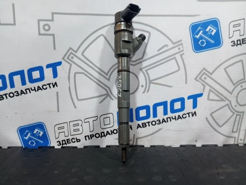 Форсунка дизельная механическая Hyundai Grand Starex 338004A420 D4CB VGT 174Л.С ЕВРО 4