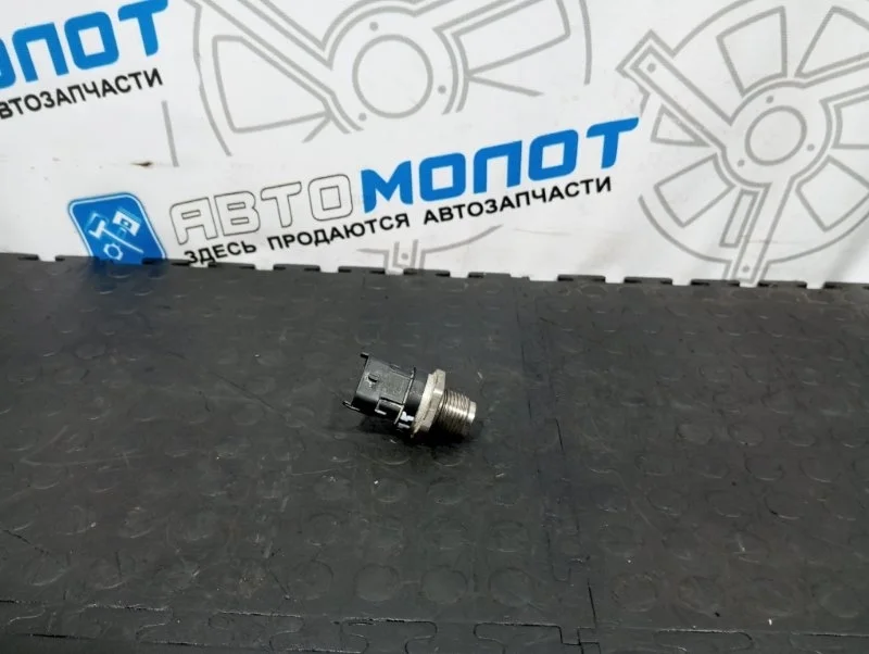 Датчик давления топлива Hyundai Grand Starex 0281002863 D4CB VGT 174Л.С ЕВРО 4