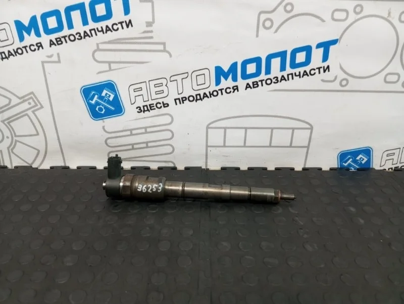 Форсунка дизельная коммон рэйл Kia Sorento 338004A410 BL D4CB VGT 170Л.С ЕВРО 4