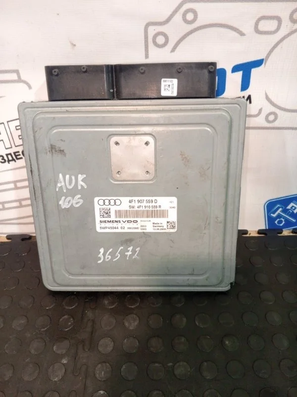 Блок управления двигателем Audi A6 Avant 4F1907559D C6 AUK
