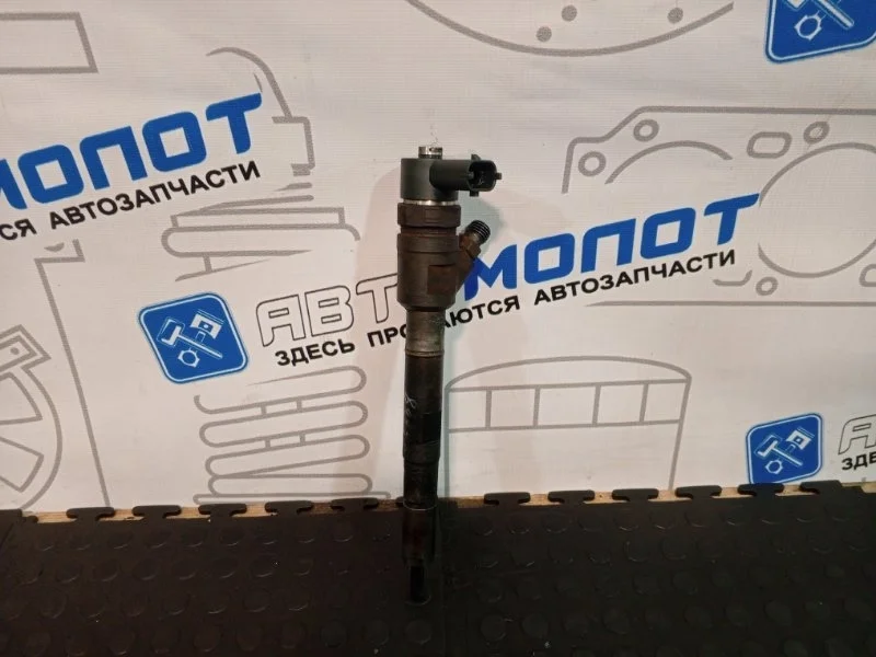 Форсунка дизельная коммон рэйл Hyundai Grand Starex 338004A500 D4CB VGT 174Л.С ЕВРО 4