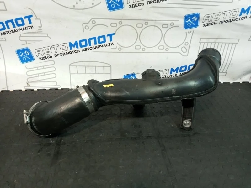 Патрубок Volkswagen Tiguan 1K0145838AG 5N1 CCZ