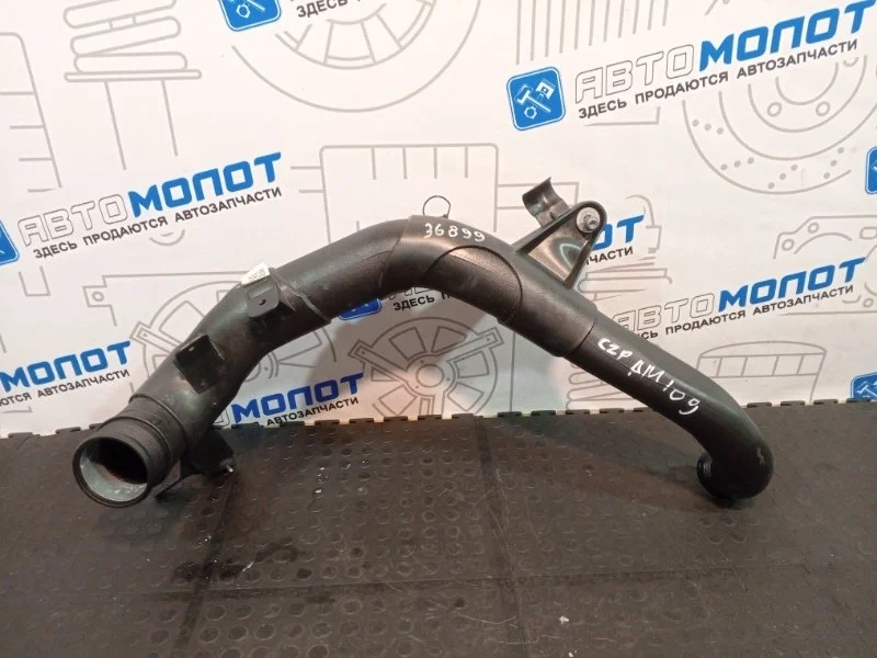 Патрубок воздушного фильтра Volkswagen Tiguan 5Q0145840B AD1 CZPA